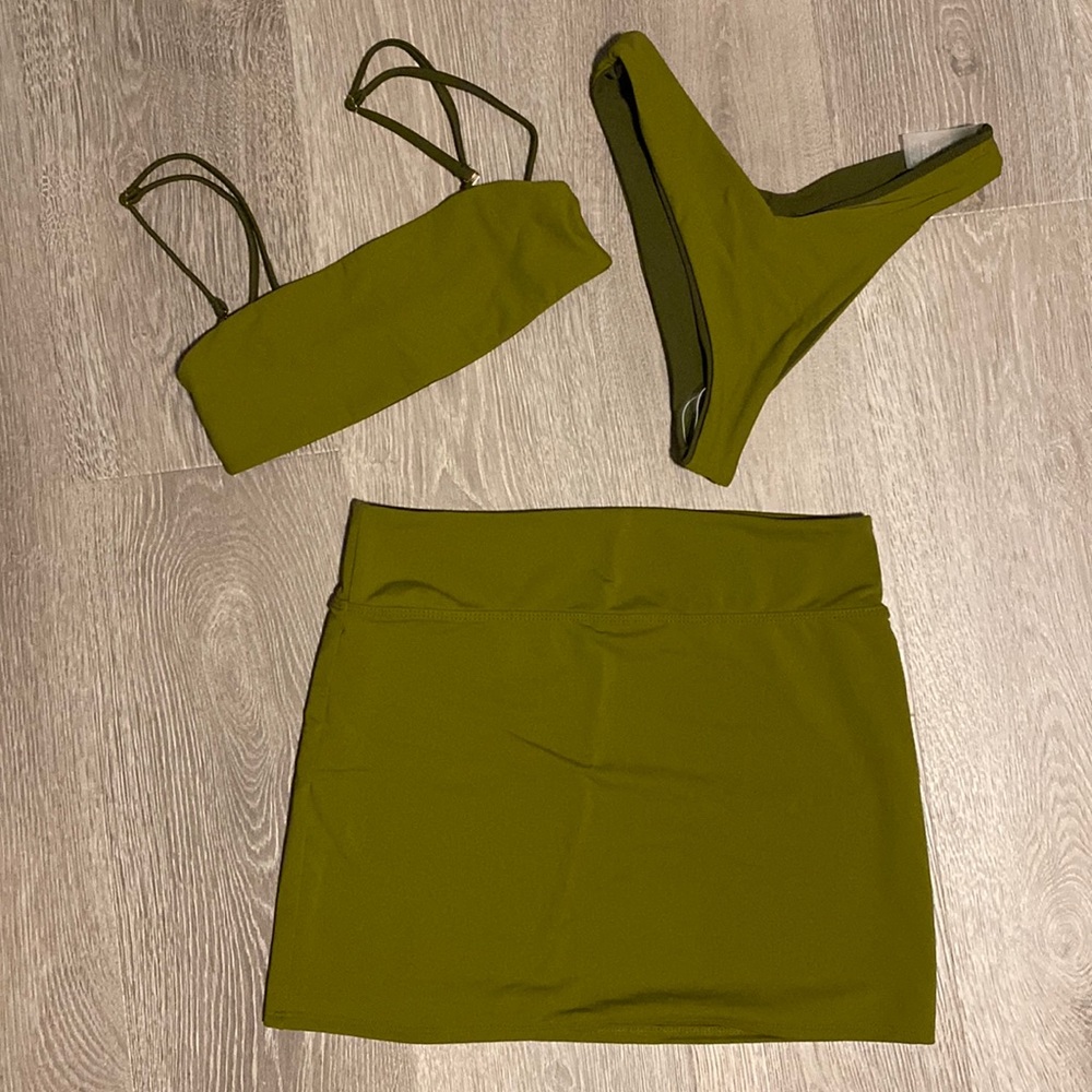 NWT Tribe Kelley Swim Set | Trophy Bottoms, Top, Swim Skirt | Small | Green